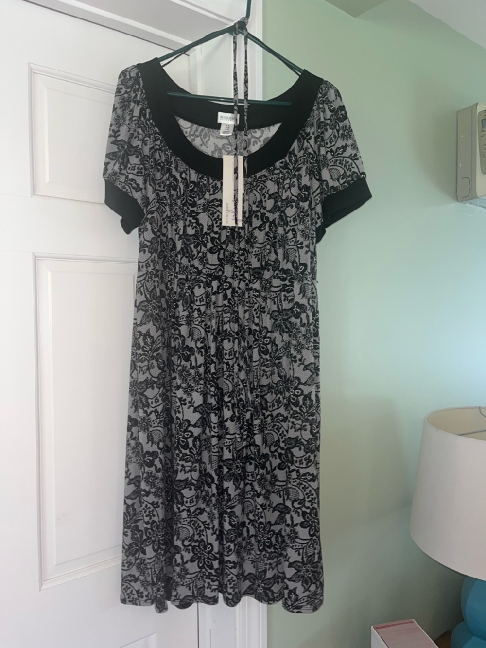 Motherhood Maternity Black Floral-Print Short Sleeve with tie Dress